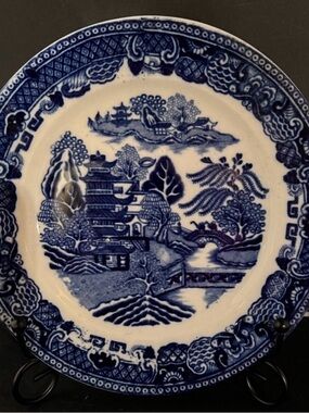 Wedgwood Blue and White Willow Pattern  6.5” England No chips or cracks
